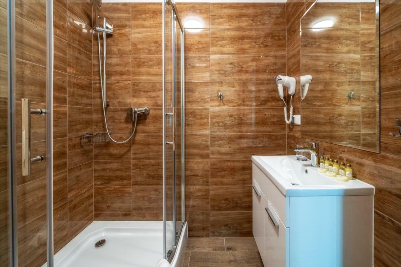 Apartment Double or Twin